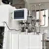 Caja de guantes de inyección de líquido anticorrosiva personalizada con tubería de PTFE recubierta de teflón, bandeja de PE resistente a ácidos y álcalis, caja de guantes protectora