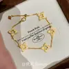 "Oito Direções da Riqueza" Pulseira Vintage Estilo Buchtin Vazada com Strass Estrela de Quatro Pontas para Mulheres, Luxo Leve, Sensação Rica e Elegante, Joia Empilhável