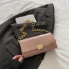 Bolsa de Hombro/Axila Portátil de Cadena de Alto Grado Estilo Extranjero Simple Color Puro Urbano para Viajes de Negocios Verano 2025