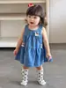 Macacão Vestido Jeans Macio Fofo Novo para Bebê Menina Vestido com Boneca Coelho de Desenho Animado Vestido Princesa Sem Manga para Criança Pequena