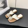 Sandálias de Praia Femininas Abertas e de Encaixe com Solas Grossas, Strass, Novo Modelo 2026, Salto Anabela, Antiderrapantes de Verão, Design de Fogos de Artifício