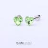 Acero titanio 316L chapado en oro cobre micro-incrustado circonio arete para cartílago de la oreja circonita verde arete para la oreja Europeo y Americano Comercio exterior transfronterizo perforación arete para cartílago de la oreja