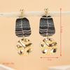 Pendientes de Otoño e Invierno Cuadros Negro Gris Europeos y Americanos Irregulares Acrílico Metal Costura Arcilla Suave Pendientes Geométricos de Arcilla para Mujer