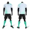 Lote de fábrica de conjunto de uniforme de futebol adulto infantil roupas de treino de futebol placa leve Camisa uniforme de time de jogo pode ser impresso