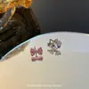 Pendientes Adorables de Gato Kt con Lazo Rosa Recortado para Mujer, de Moda, Dulces, para Ropa de Trabajo, Versátiles, Exquisitos, Compactos y Elegantes