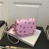Bolso de Moda Cereza Fresca para Mujer Primavera/Verano 2025 Nuevo Bolso Bandolera Nicho de Moda Elegante Versátil Bolso Cuadrado Pequeño