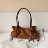 Bolso de hombro tipo tote de gamuza a la moda para mujer, nuevo bolso de mano plisado de nicho otoño 2026, bolso cruzado para el trabajo