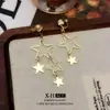 Clip para Oreja de Estrella de Cinco Puntas Hueca de Lujo Ligero Estilo Francés, Borla de Estrella Asimétrica, Sin Perforación, Pendientes Simples y Versátiles para Mujer
