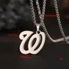 Colares de Letras em Aço Inoxidável Europeus e Americanos, Pingentes Geométricos em Aço Titânio, Estilo Unissex, Acessórios Personalizados à Prova d'Água, Joias de Ouro Real Transfronteiriças