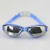 Gafas de Natación y Tapones para los Oídos Integrados Antivaho Impermeables Montura Grande Gafas de Natación para Adultos Lentes Galvanizadas de Alta Definición Antivaho de Alta Definición
