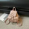 Mochila feminina bordada com diamantes transfronteiriça 2026 novo modelo mochila de moda para o dia a dia e viagens