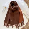 Bufanda de Lana Mezclada Estilo Coreano con Flecos en Bloques de Color por Ambos Lados para Mujer, Cuello Grueso de Color Sólido Cálido para Otoño/Invierno, Chal para Abrigo