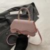 Bolsa Pequena Portátil Estilo Ocidental Texturizada Estilo Comuter 2024 Nova Bolsa Feminina Verão Simples Menina Bolsa Transversal Pequena Quadrada
