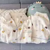 Directo de fábrica [47 patrones] cárdigan de doble capa de algodón nube con solapa, ropa de casa de verano de manga larga y pantalones largos