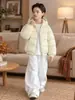 Ropa para niños, chaqueta de plumón para niños, nuevo estilo de invierno 2026, prenda superior de plumón de pato blanco para niños, ropa de invierno cálida para bebé niño