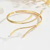 Pulsera con Abertura Geométrica de Líneas de Viento de Metal Cruzado, Pulsera de Brazo con Sentido de Diseño de Nicho de Lujo Ligero, Joyería de Mano con Personalidad Europea y Americana