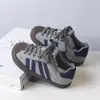 Tenis para niños de caparazón con suela suave, zapatillas deportivas para niñas, nuevo modelo otoño 2026, zapatos de entrenamiento antideslizantes para bebé niño