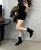 [] Botas de Tornozelo Bico Fino Femininas Salto Bloco Camurça Salto Alto Botas Empilhadas 2026 Outono/Inverno Novas Botas Western de Cano Médio
