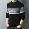 Nueva ropa cruzada para hombre: suéter de chenilla con forro de polar, camisa de punto para hombre, camiseta interior gruesa y cálida para hombres de mediana edad en invierno