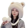 Chapéu de Urso Duplo Fofo com Cadarço para Adultos Outono e Inverno Chapéu de Pelúcia Versátil Proteção de Orelha para Ciclismo Chapéu com PomPom
