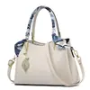 Bolso grande para mujer 2026 nuevo modelo bolso de mano casual para dama simple gran capacidad moderno de moda bolso de hombro de cuero suave