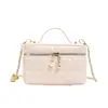 Bolsa transversal feminina, bolsa de ombro de alta qualidade em formato de caixa, novo estilo 2026, pequena bolsa de mão inspirada na Chanel com corrente de padrão de diamante, pequena bolsa quadrada, transfronteiriça