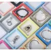 Caja de Exhibición de Película PE con Suspensión Caja de Almacenamiento de Joyería Caja de Joyería Transparente para Coleccionables, Joyería, Anillos, Pulseras y Brazaletes Caja de Empaque