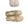 Mocasines estilo ballet con tiras cruzadas y suela blanda, perfectos para combinar con vestidos de la temporada otoño/invierno 2026, zapatos Mary Jane y planos casuales para ir al trabajo.