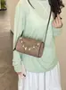 Bolsa de mão trançada transfronteiriça para mulheres, novo modelo de verão 2026, bolsa de ombro estilo boêmio com corrente de contas, bolsa crossbody