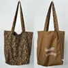 Nova Bolsa de Ombro Grande de Veludo com Estampa de Leopardo, Design de Nicho, Dupla Face, Espessa, Bolsa Simples Retrô para o Dia a Dia
