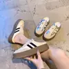 Chinelos Femininos Abertos para Uso Externo, Novos Meio-Chinelos Femininos de Solado Grosso 2026, Calçados Slip-On de Primavera e Verão para Mulheres