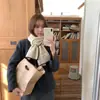 26 Novo Cachecol de Lã Misturada Estilo Pequeno Chanel Cachecol de Lã Tricotado para Mulheres Inverno Estudante Quente Versátil Fabricante de Alta Qualidade