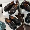 Mocasines de Cabeza Redonda con Hebilla Metálica Aumentada Zapatos Pequeños de Cuero para el Hogar Estilo Universitario Cuatro Estaciones Suela Gruesa Zapatos de Uso Diario para Mujer de una Sola Capa Retro