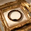 Nueva Joyería Transfronteriza Acero Inoxidable Cierre Magnético Ojo de Tigre Pulsera de Cuentas Piedra Volcánica Pulsera de Piedra Natural Pulsera de Pareja