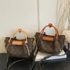 Bolso Cesta de Verduras de Lujo Ligero Europeo y Americano Bolso de Hombro Único con Temperamento Retro Color Bloqueo Tendencia Bolso Cubo Moderno Elegante