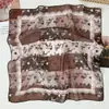 Pañuelo Cuadrado Pequeño con Estampado Artístico Nuevo 2026 para Mujer, Bufanda Decorativa de Algodón y Lino Transpirable para Primavera/Verano, Bufanda para Camisa de Viaje, Pañuelo para la Cabeza