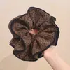 Scrunchie de Quatro Camadas em Cores Escuras de Outono com Elástico de Prender Coque com Trava de Borda, Acessório de Cabelo Versátil e Fashion
