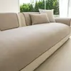 Cojín de sofá estilo simple para todas las estaciones 2026 nuevo modelo chenilla antideslizante y resistente a la suciedad funda de cojín para asiento de sofá manta venta al por mayor