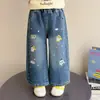 Pantalones para Niña Primavera y Otoño 2026 Estilo Nuevo Moda Otoñal Infantil Dibujos Animados Pantalones de Pierna Ancha Jeans Casuales para Bebé Niña