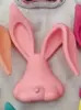 Nuevo broche de conejo plástico oreja plegable cabeza de conejo accesorios pasador de ropa algodón flor tridimensional accesorios hebilla de zapato accesorios