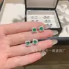 Atacado de fábrica fornecimento ao vivo brincos de prata s925 incrustados com material natural perigoso jadeíta verde yang açúcar feminino pequeno fresh