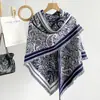 Chal de lujo ligero, estilo old-money, bufanda tipo cachemir, chal triangular versátil para invierno, al por mayor