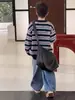 Suéter infantil Aimo Beibei para meninos, cardigã de malha listrado, primavera e outono de 2026, peça externa de lã macia para bebês
