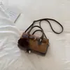 Bolsa de mão moderna e minimalista com um design único, nova coleção 2026, na moda e estilosa, bolsa de ombro e bolsa transversal versátil, bolsa pequena quadrada estilo coreano