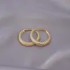 Brincos de Argola Grandes Lisos Europeus e Americanos Agulha de Prata S925 para Mulheres, Alto Padrão, Luxo Leve, Versátil, Simples e Elegantes Atacado
