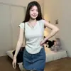 Entrega en una sola pieza Chica hot americana cintura ceñida cuello V pequeño hombro manga corta diseño de verano para mujer camiseta top plisado adelgazante