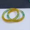 Nuevo y moderno brazalete de jade de cuarcita para mujer con patrones florales en verde brillante, colores primaverales y color jadeíta imitación