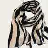 Chal Retro Americano con Estampado de Leopardo para Mujer, Estilo Old Money de Verano, Bufanda de Moda de Lujo Ligero, Bufanda de Seda de Leopardo de Alta Gama