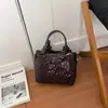 Essenciais de Escritório Super Quentes Bolsa Pequena de Mão Feminina 2026 Nova de Verão High-End para o Trabalho Ombro Único Transversal Bolsa Saco
