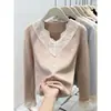 Suéter de Tricô de Renda Amarelo Ganso Elegante com Decote V para Mulheres, 2026 Primavera Pura Desejo Slim-Fit Top Interno, Suéter Camada Base